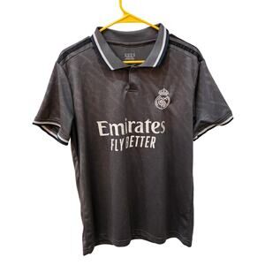 Youth/Young Men's Fly Emirates, Size Medium